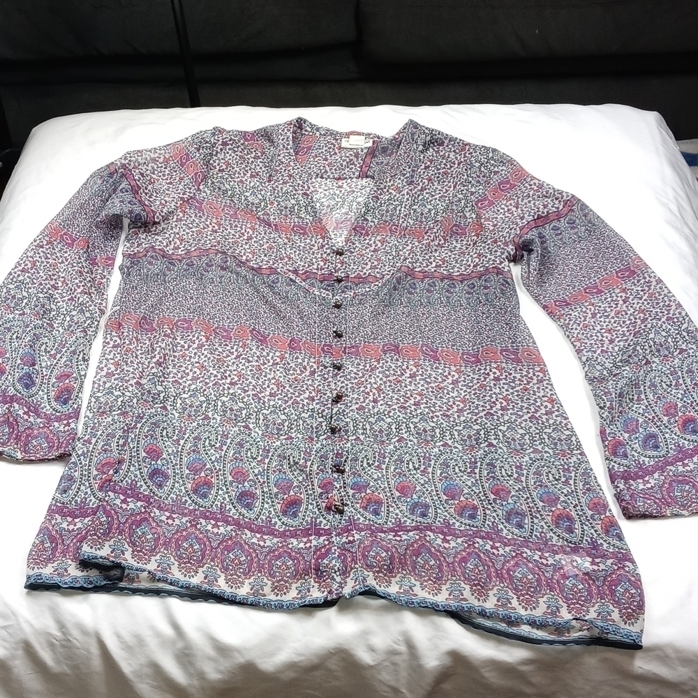 Converse One Star sheer colored womens button down top